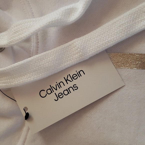 Calvin Klein cropped hoodie - Picture 2 of 3